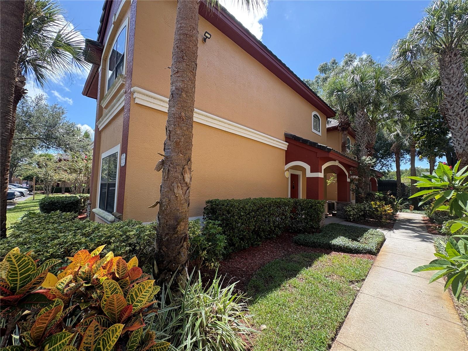 2220 CHIANTI PL #814 Property Photo 1