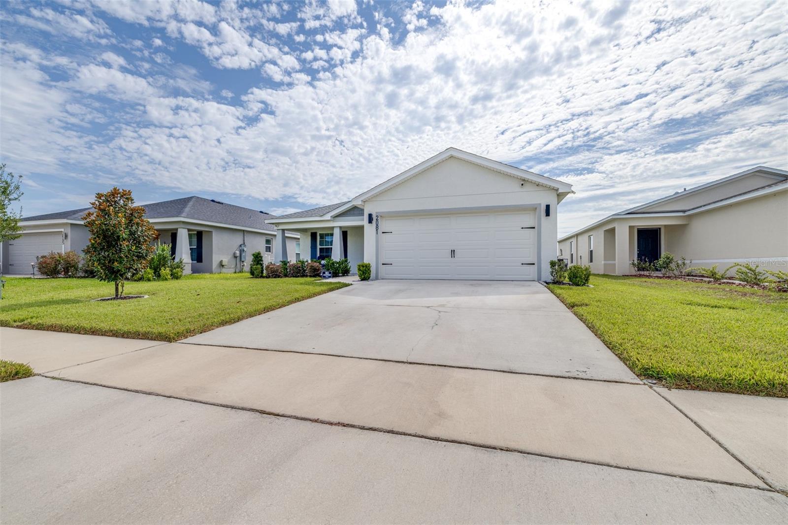 2081 Golden Beak Dr Property Photo 2