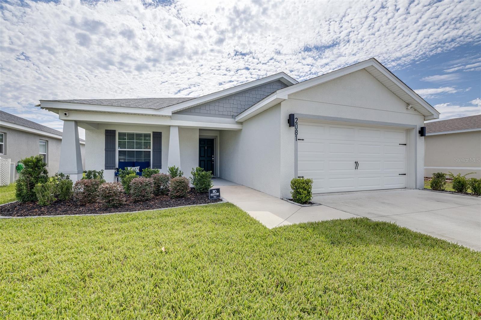 2081 Golden Beak Dr Property Photo 3