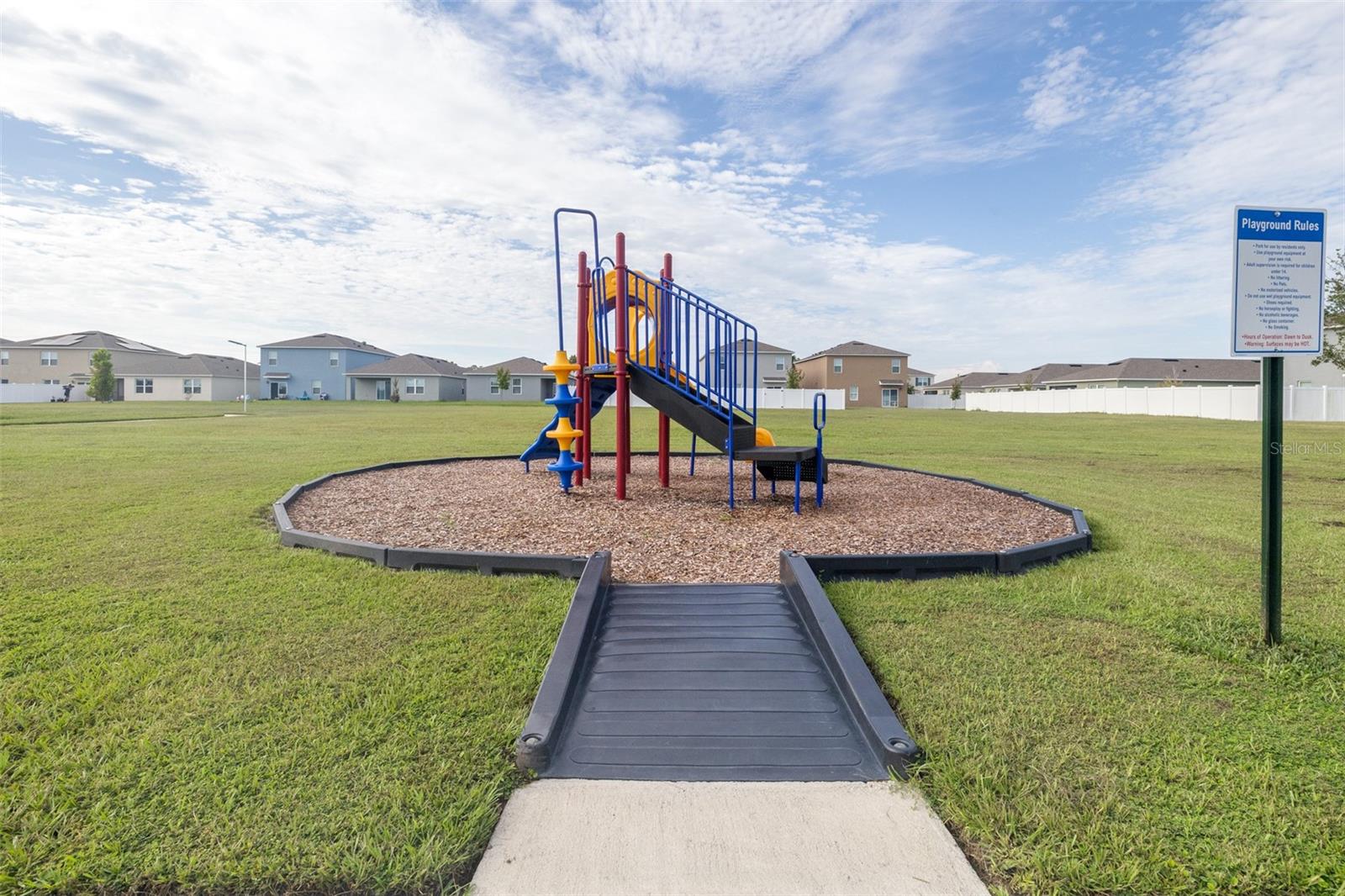 2081 Golden Beak Dr Property Photo 46