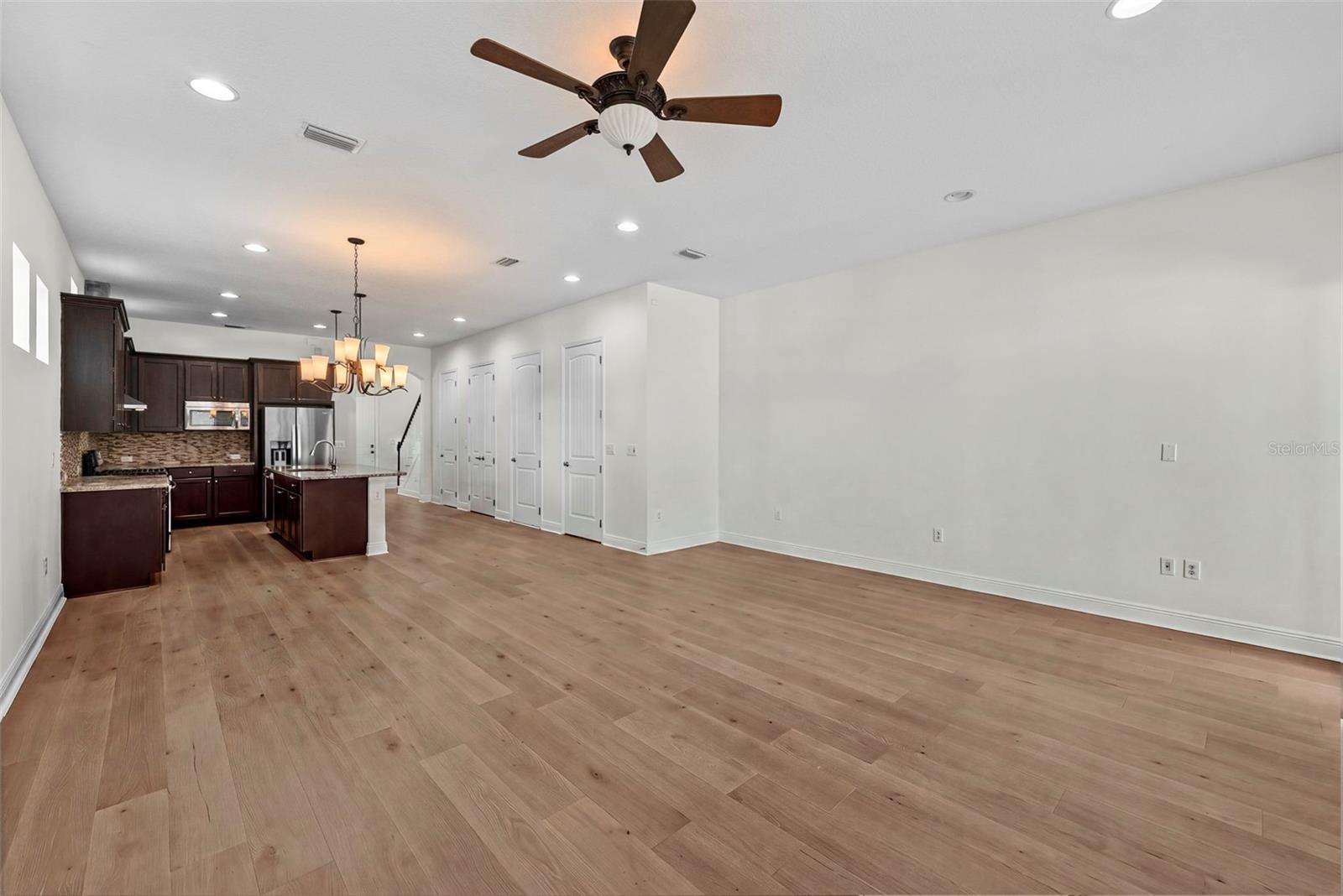 207 S Moody Ave #a Property Photo 16