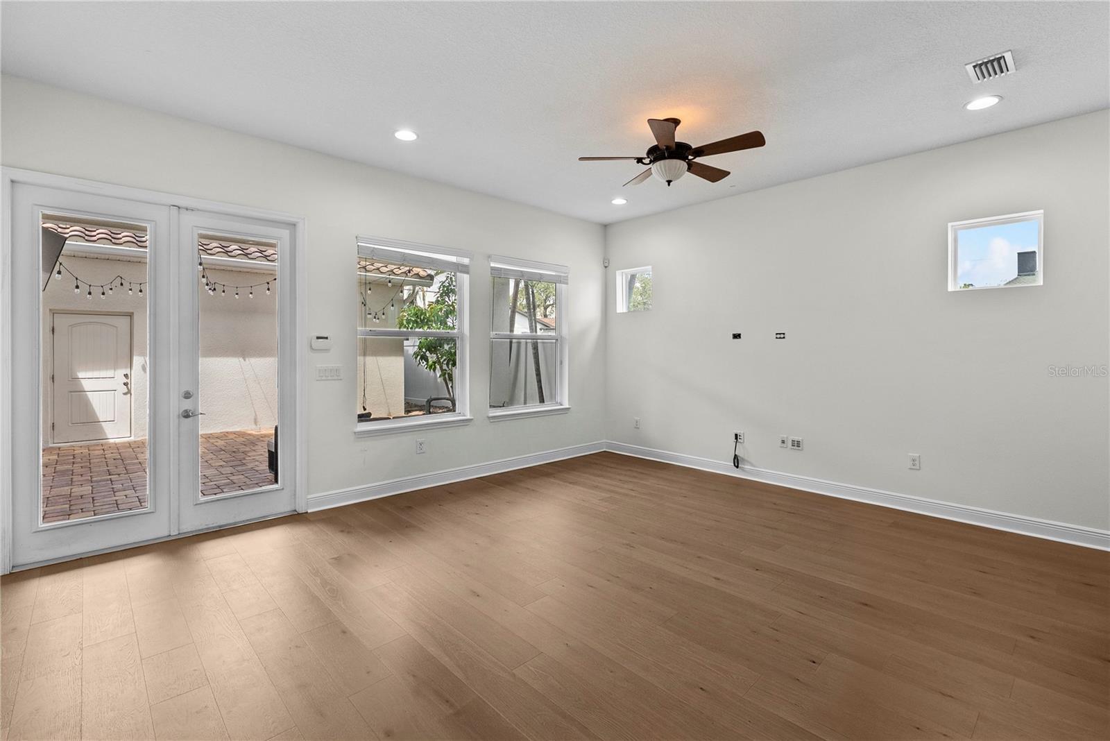 207 S Moody Ave #a Property Photo 17