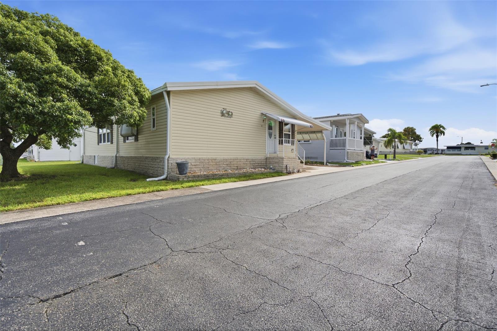7 Frangipani Cir Property Photo 2