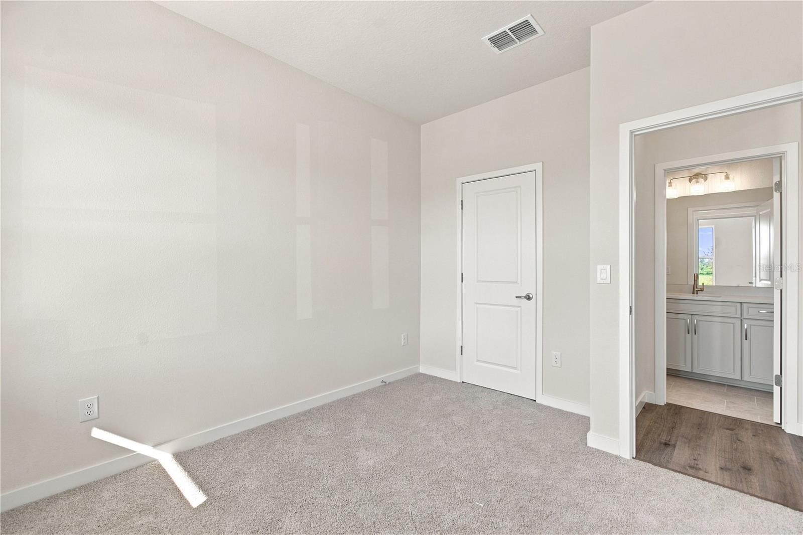 5166 Creek Sand Dr Property Photo 28