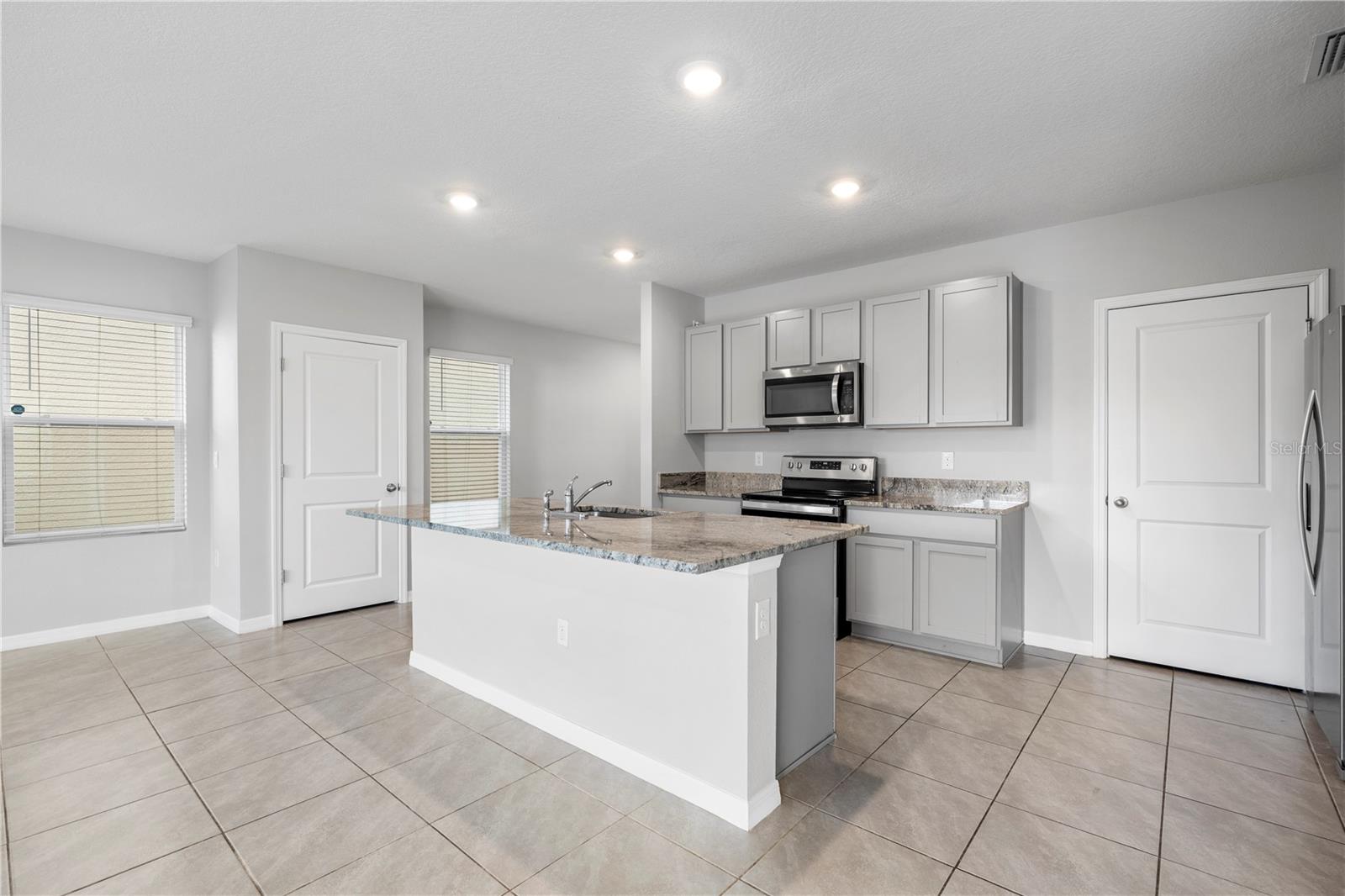 9294 Forge Breeze Loop Property Photo 11
