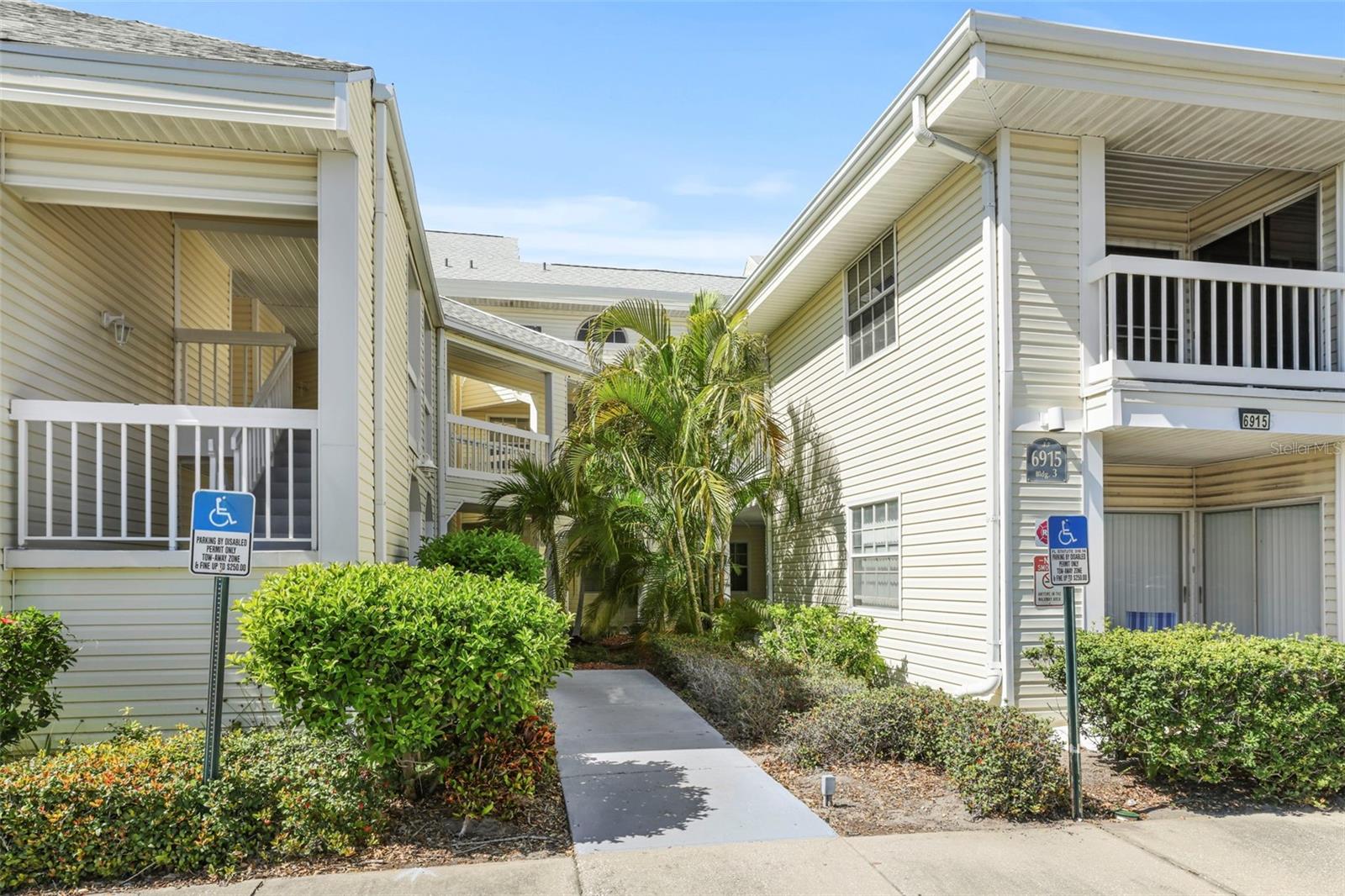 6915 Stones Throw Cir N #3104 Property Photo 1