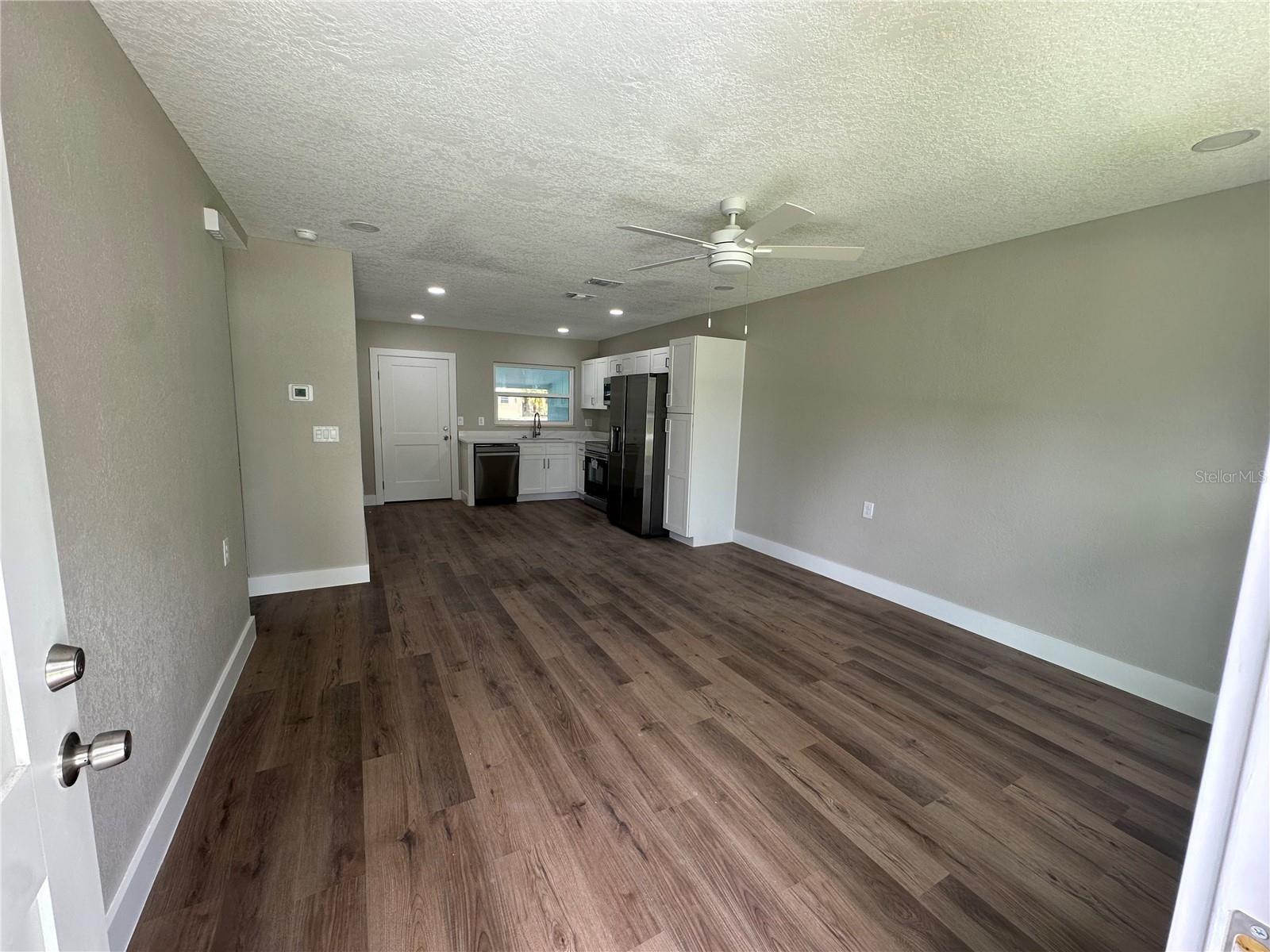 7120 Grevilla Ave S Property Photo 3