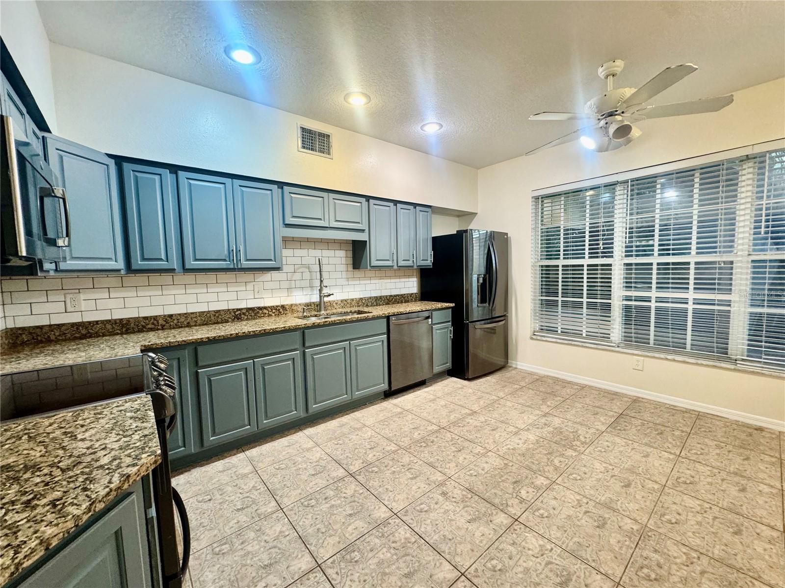 2800 Countryside Blvd #1 Property Photo 4