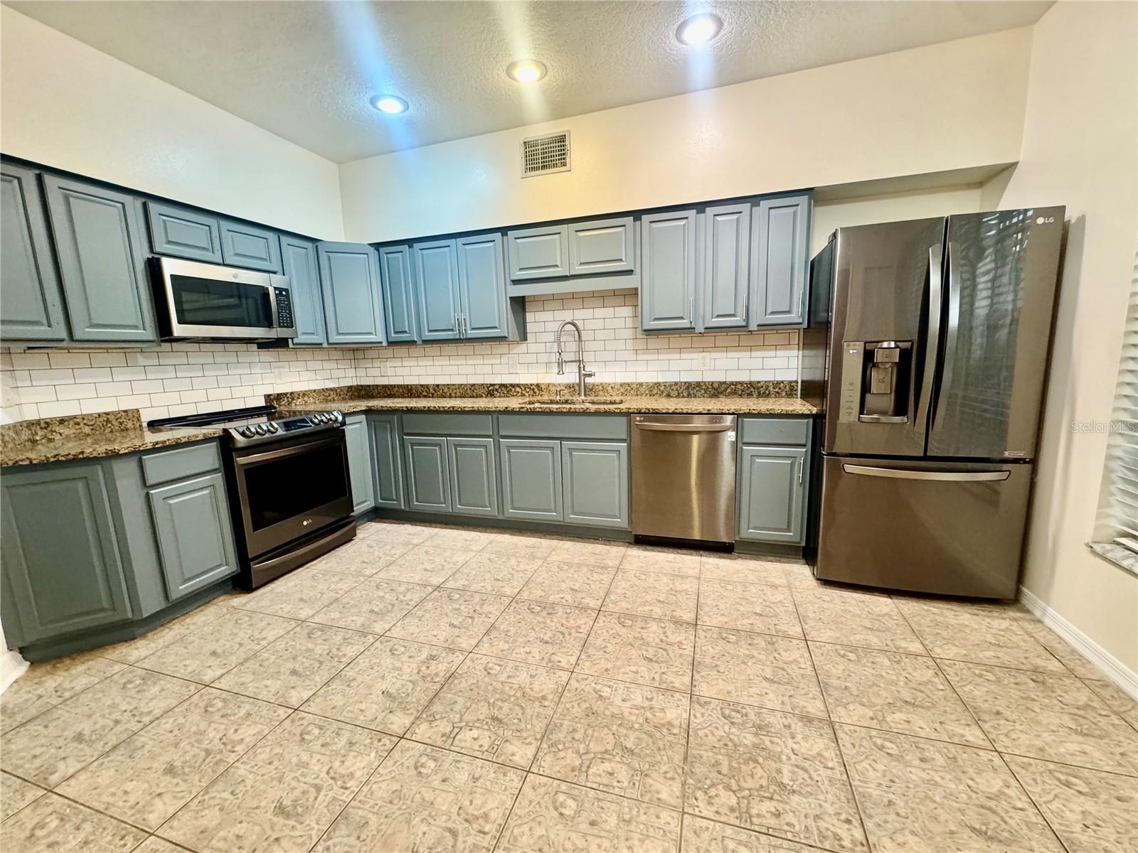 2800 Countryside Blvd #1 Property Photo 6