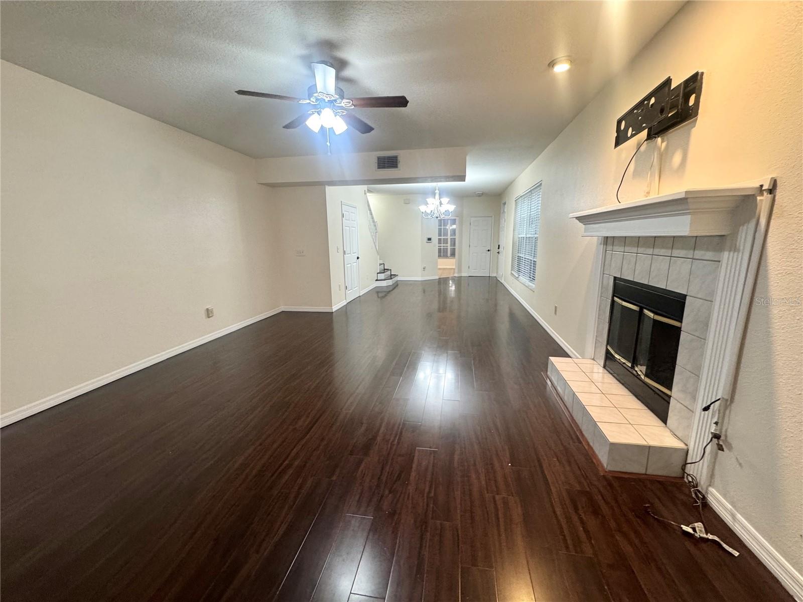 2800 Countryside Blvd #1 Property Photo 12
