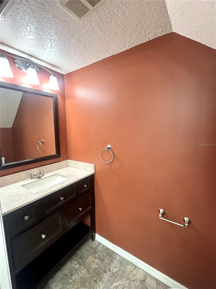 2800 Countryside Blvd #1 Property Photo 16