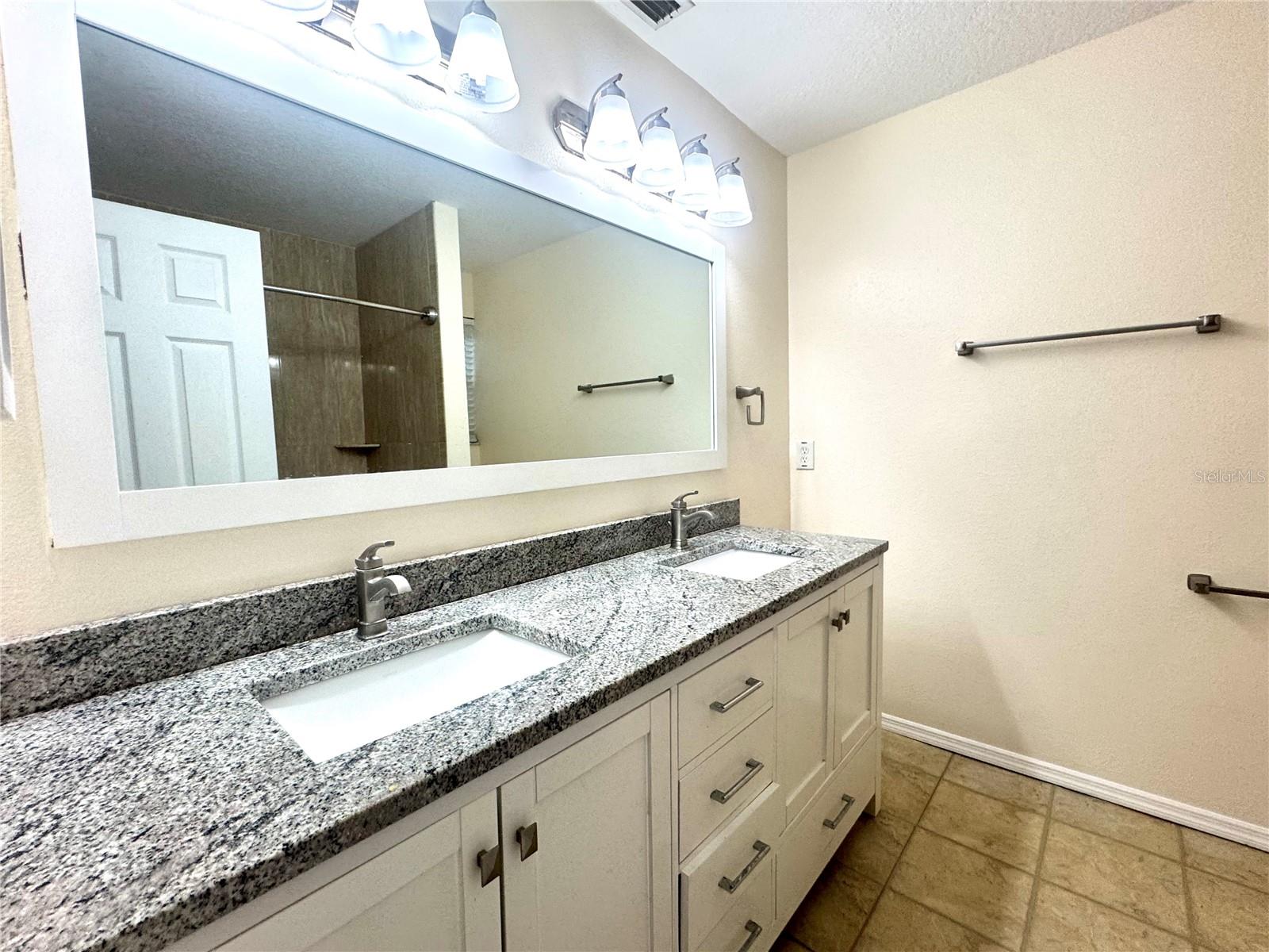 2800 Countryside Blvd #1 Property Photo 21