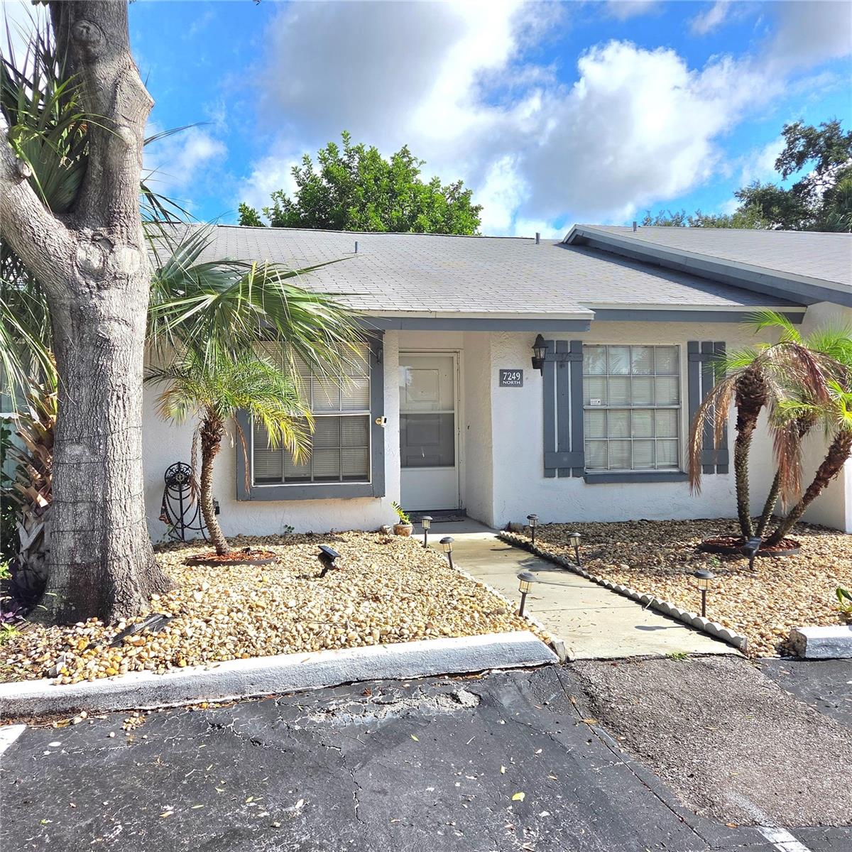 7249 Parkside Villas Dr N Property Photo 2