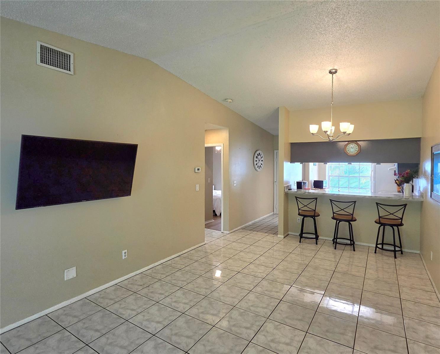 7249 Parkside Villas Dr N Property Photo 7