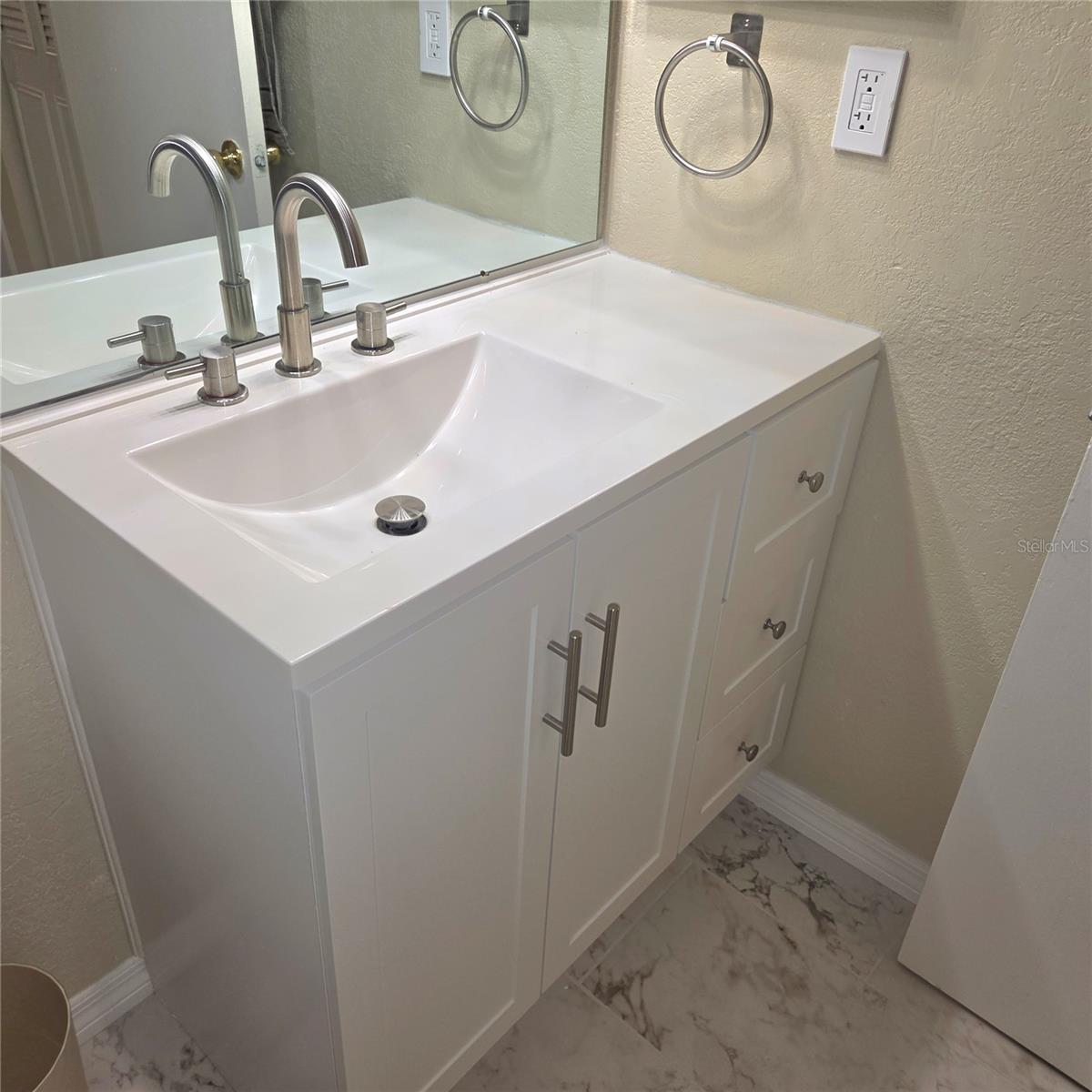7249 Parkside Villas Dr N Property Photo 20