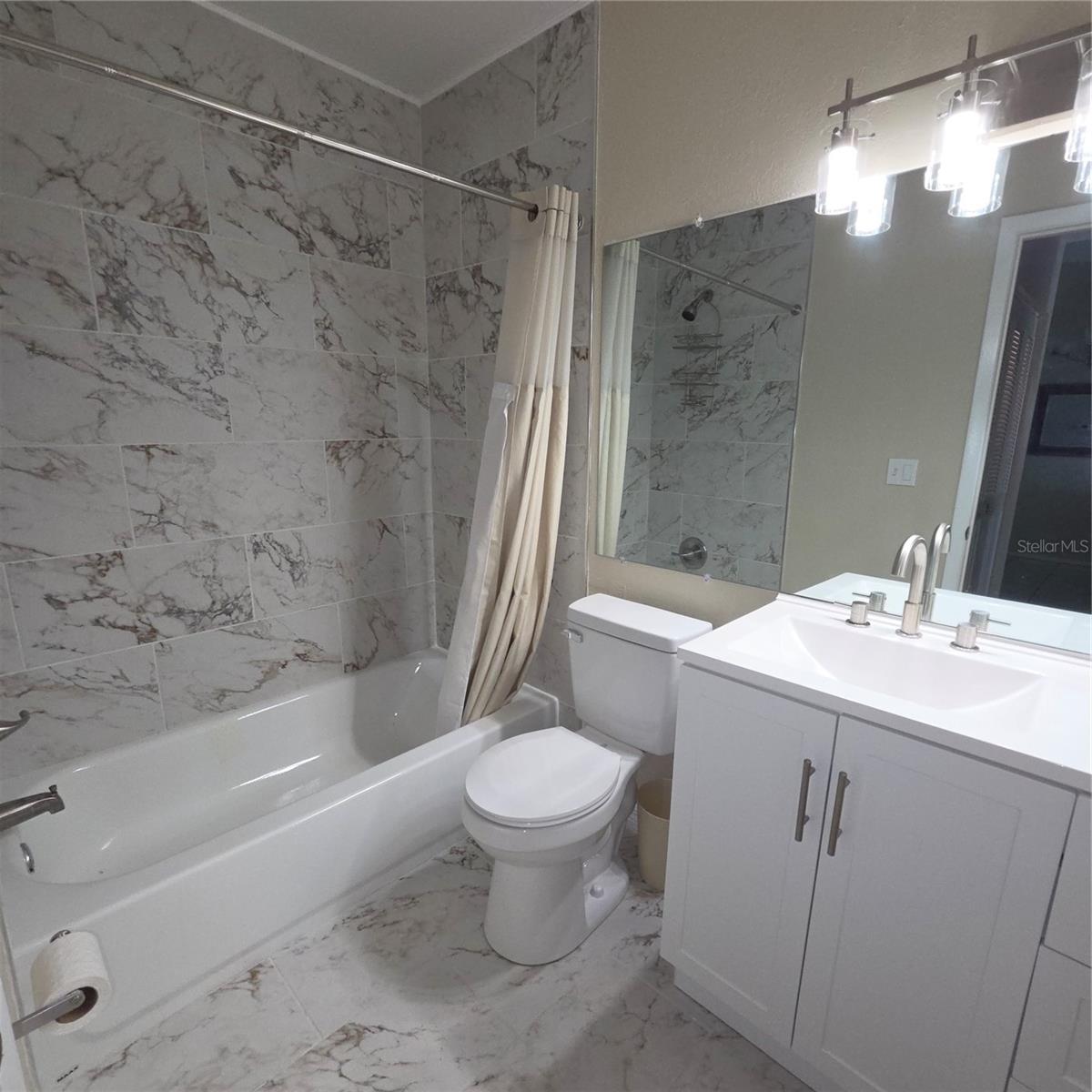 7249 Parkside Villas Dr N Property Photo 22