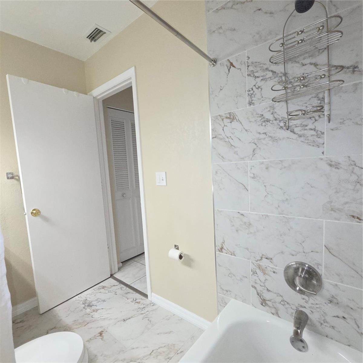 7249 Parkside Villas Dr N Property Photo 26
