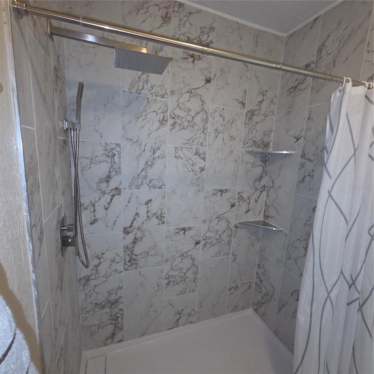 7249 Parkside Villas Dr N Property Photo 29