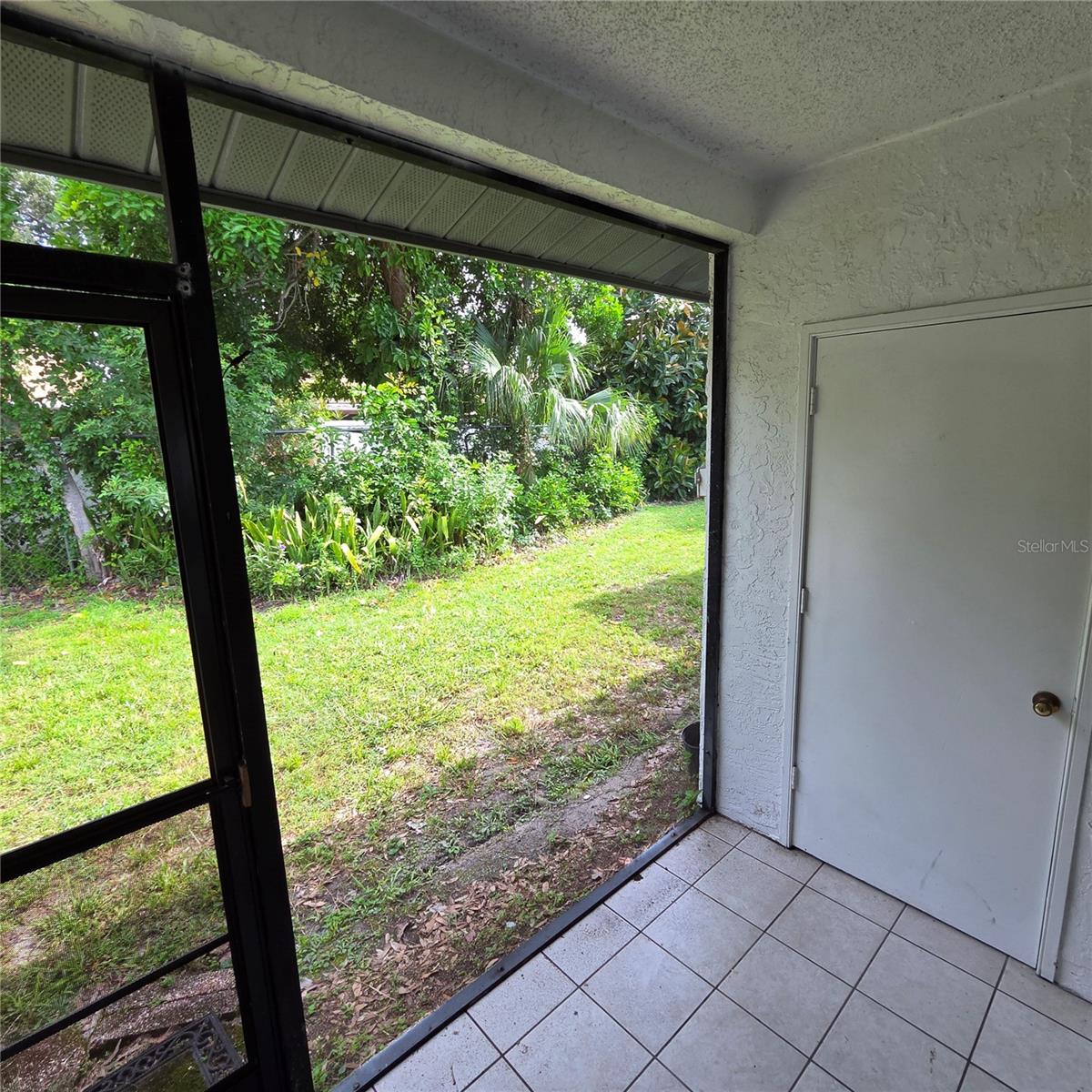 7249 Parkside Villas Dr N Property Photo 33