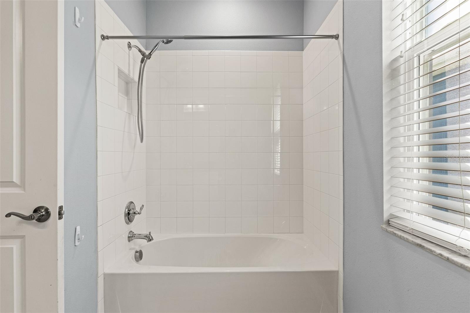 16361 Hyde Manor Dr Property Photo 8