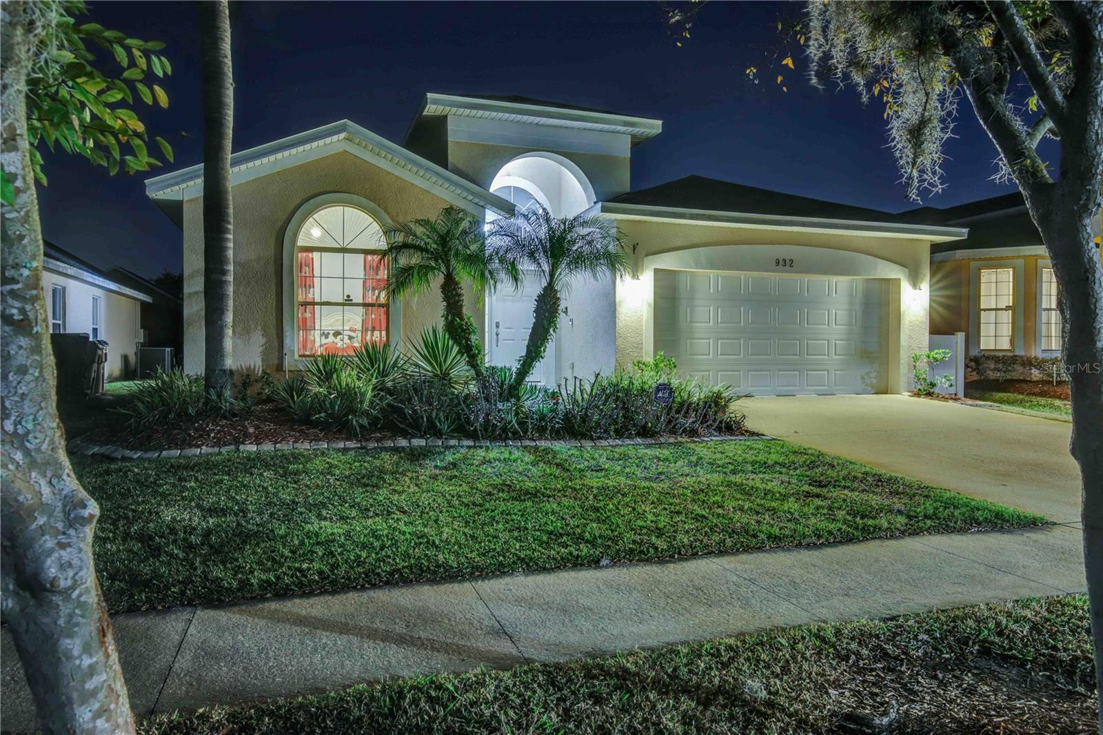 932 EMERALD GREEN CT Property Photo 1
