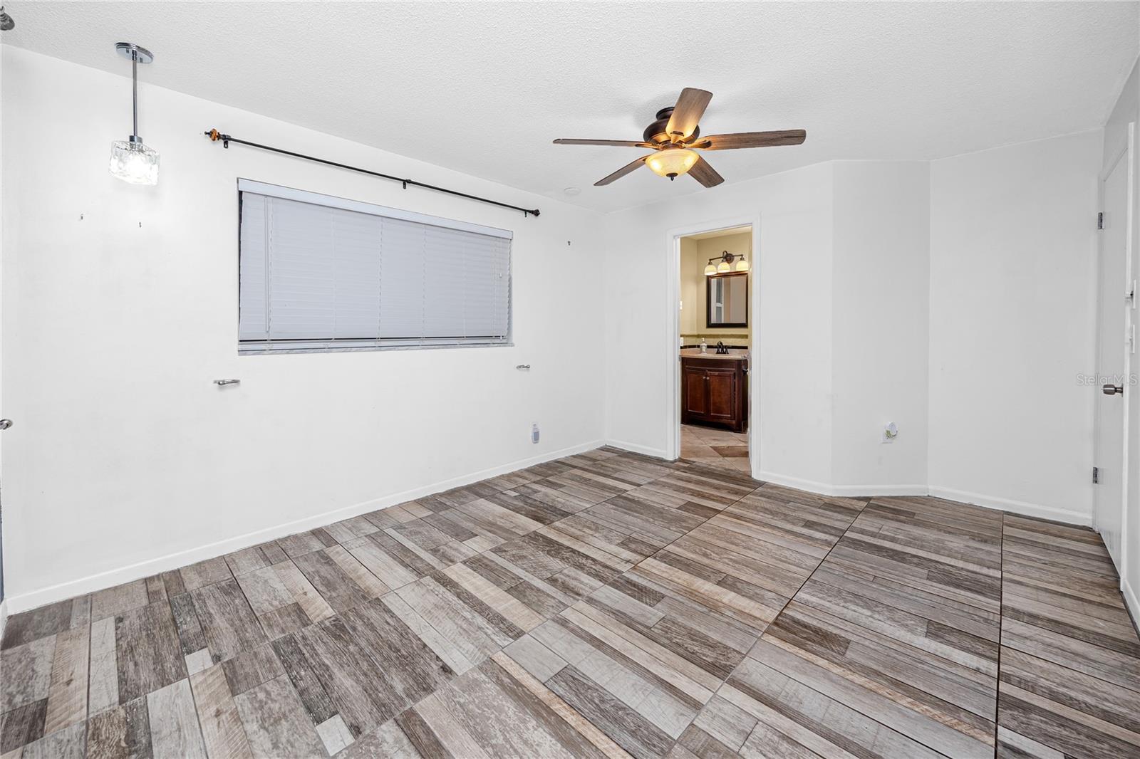 1744 Harbor Cir E Property Photo 28