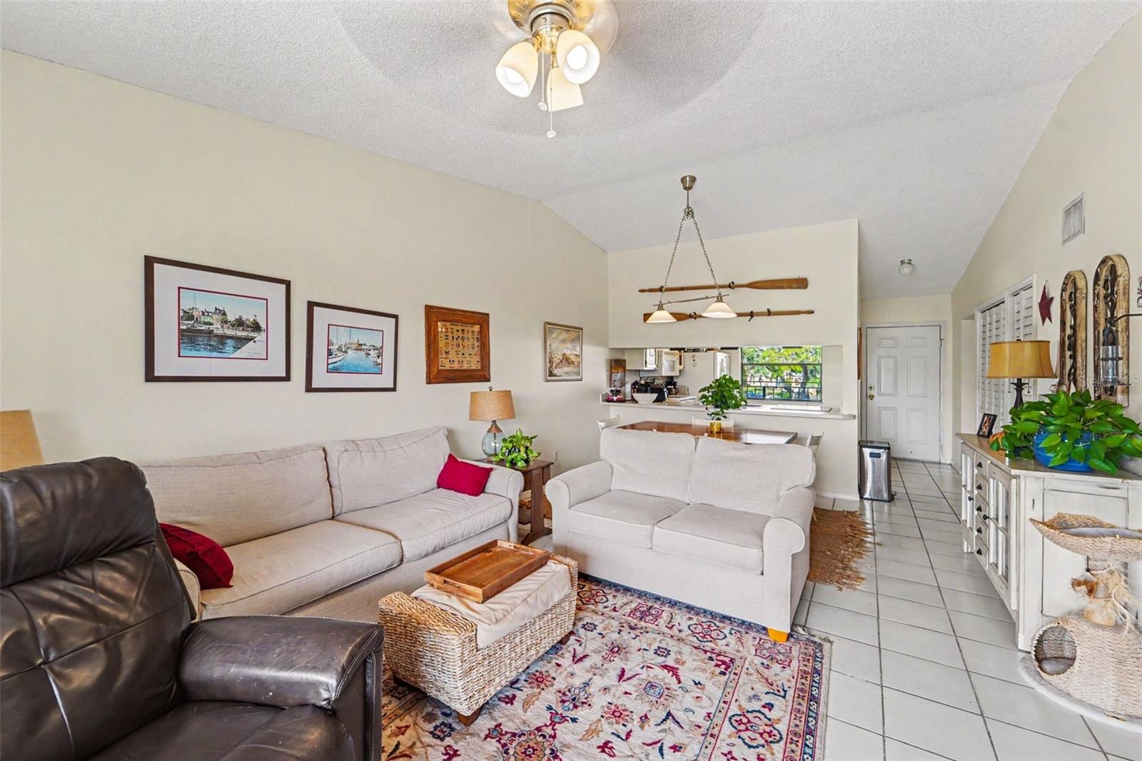 1702 Seascape Cir #203 Property Photo 3