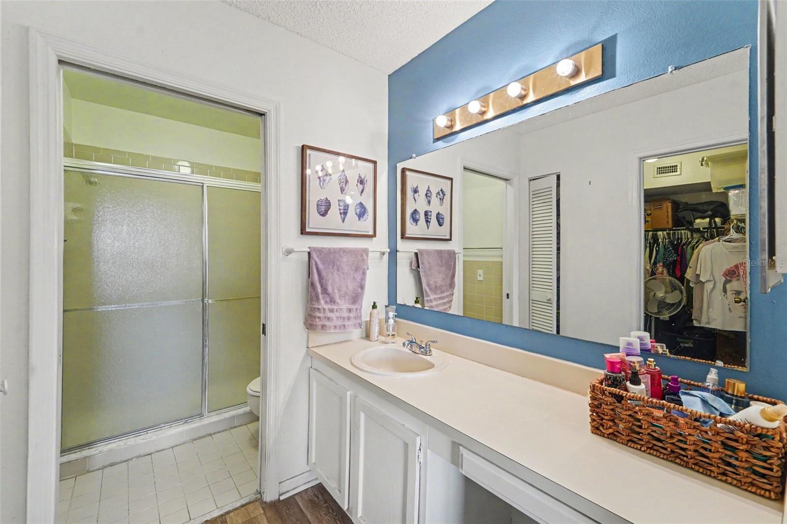 1702 Seascape Cir #203 Property Photo 10
