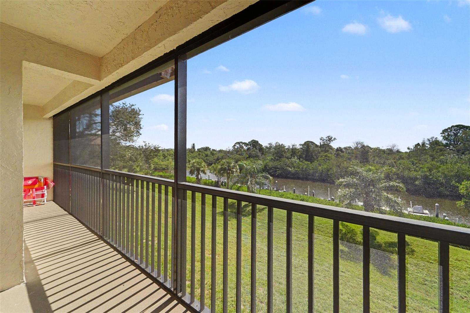1702 Seascape Cir #203 Property Photo 15