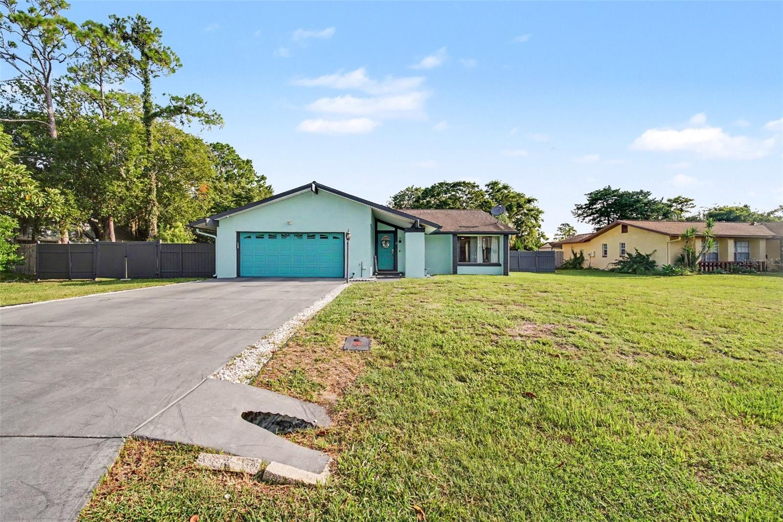 3 Clark Ln Property Photo 2