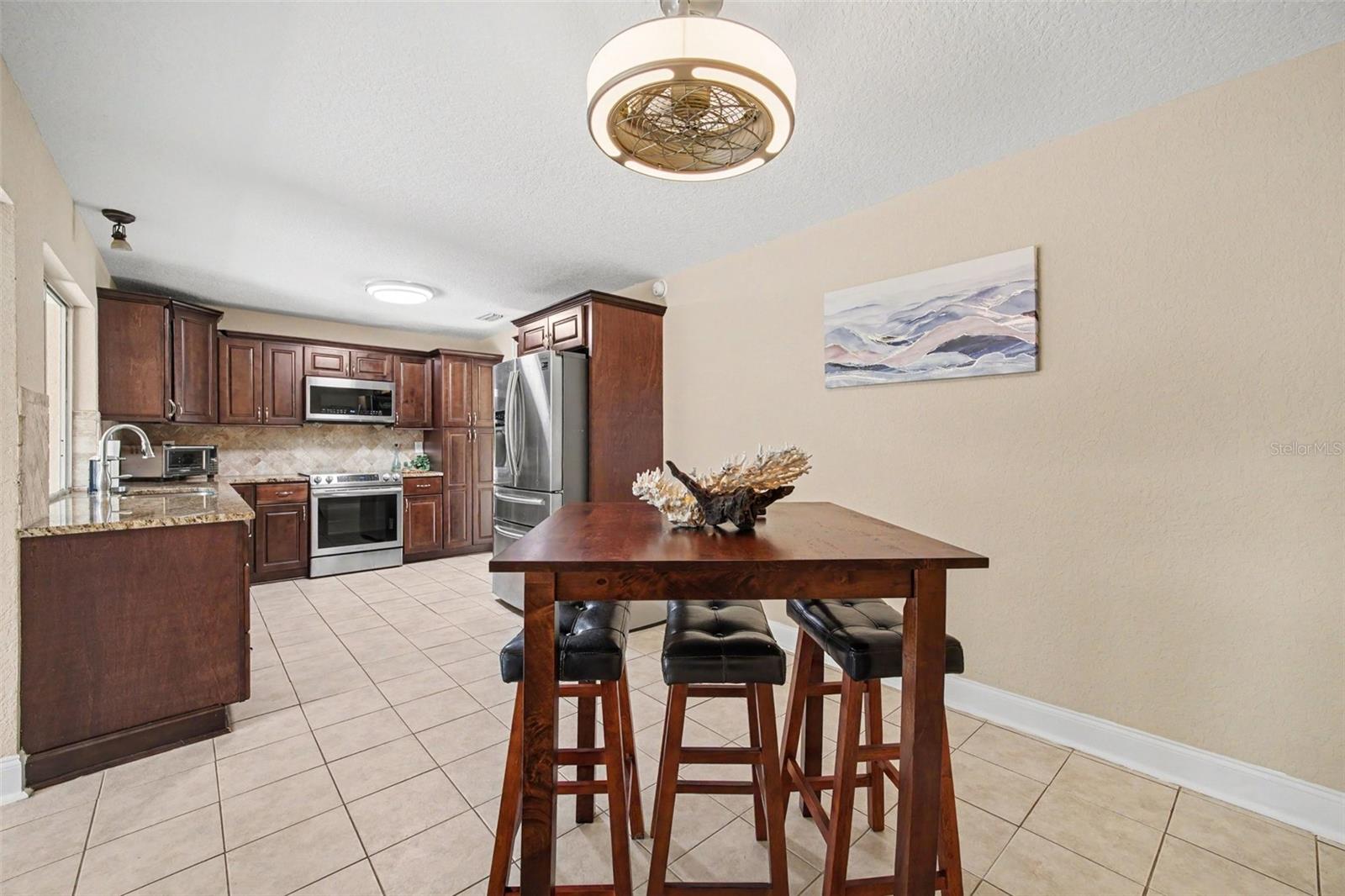 3 Clark Ln Property Photo 9