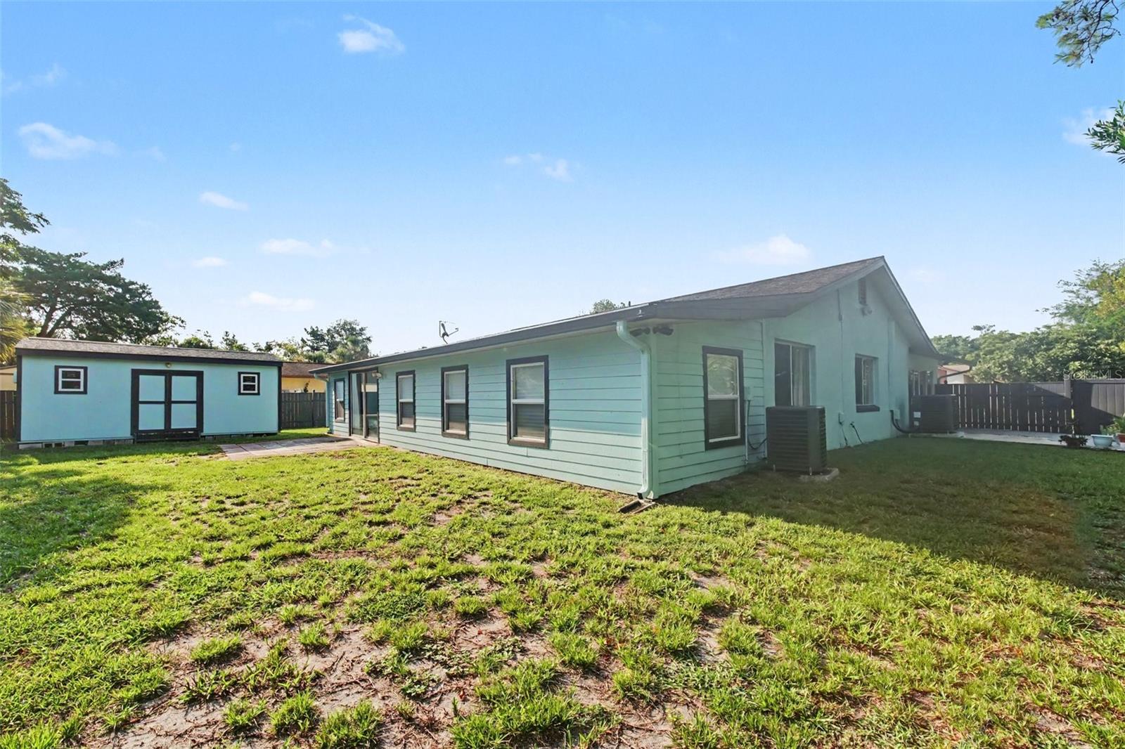 3 Clark Ln Property Photo 18