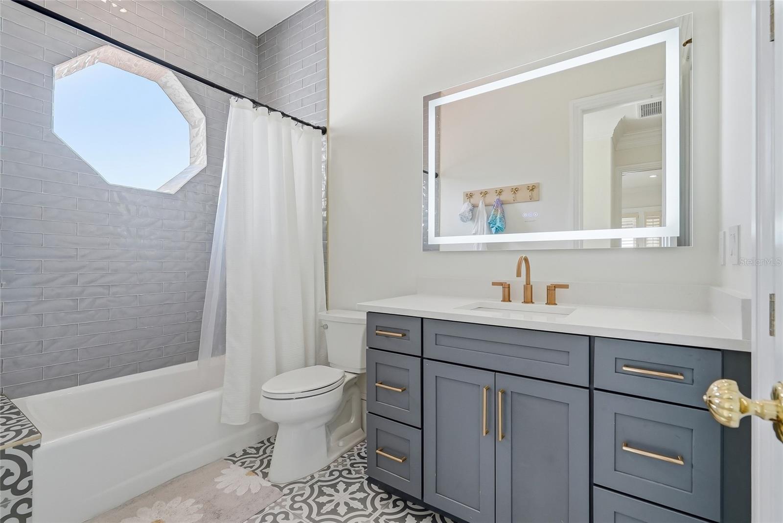 11104 Winthrop Way Property Photo 40