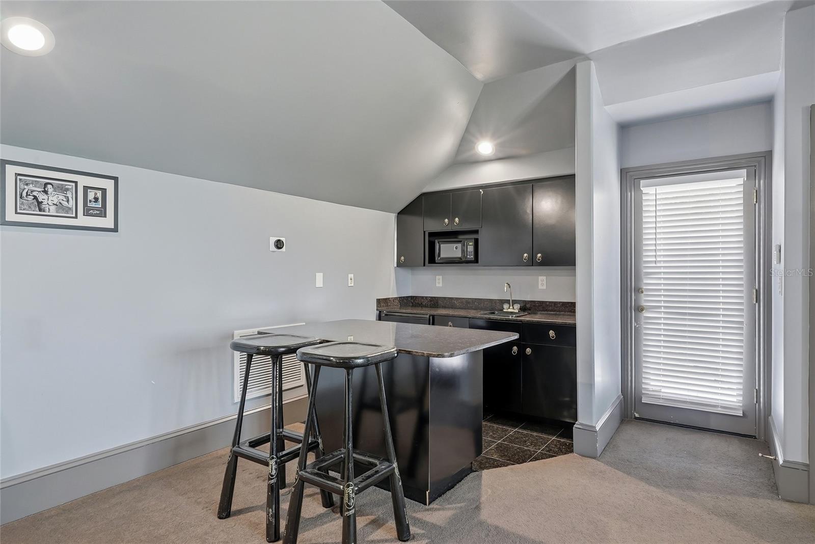 11104 Winthrop Way Property Photo 48