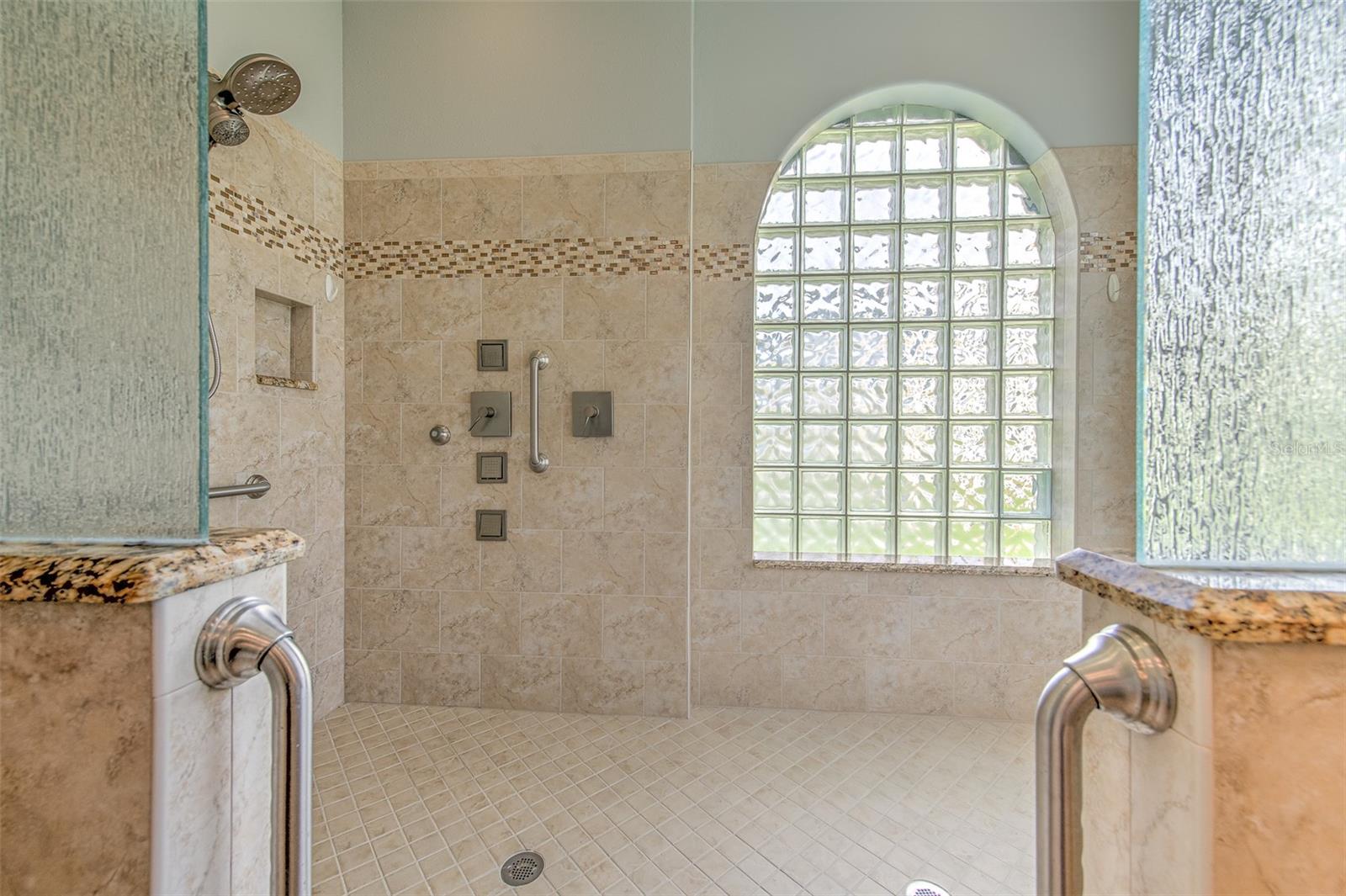 5207 Merion Rd Property Photo 15