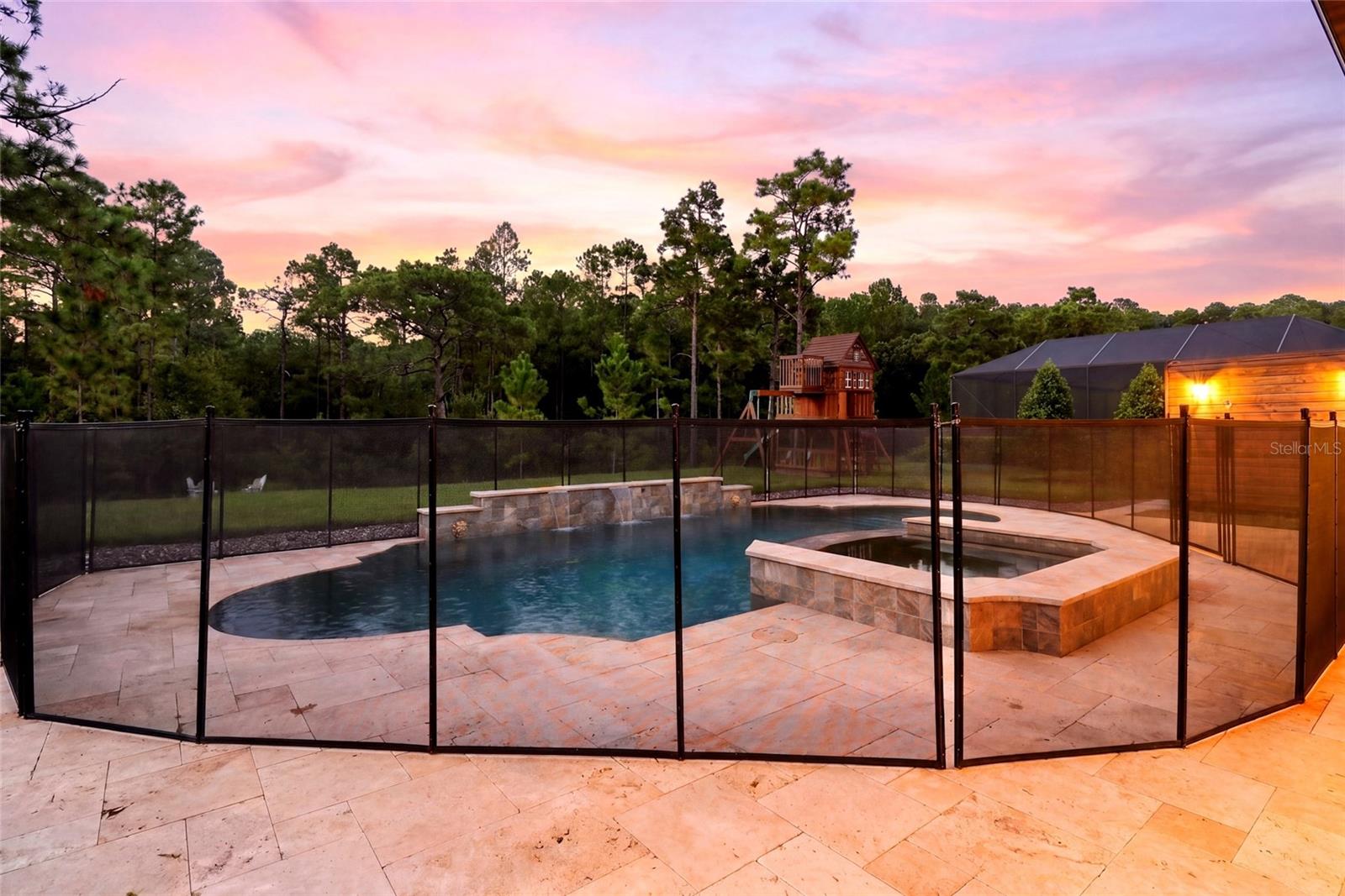 5042 Night Star Trl Property Photo 4