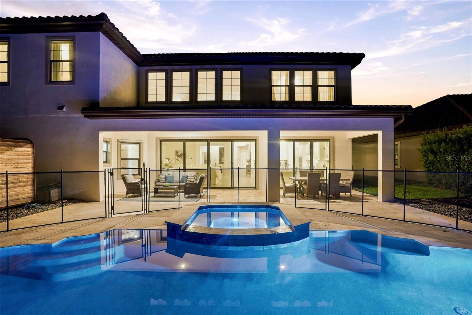 5042 Night Star Trl Property Photo 5