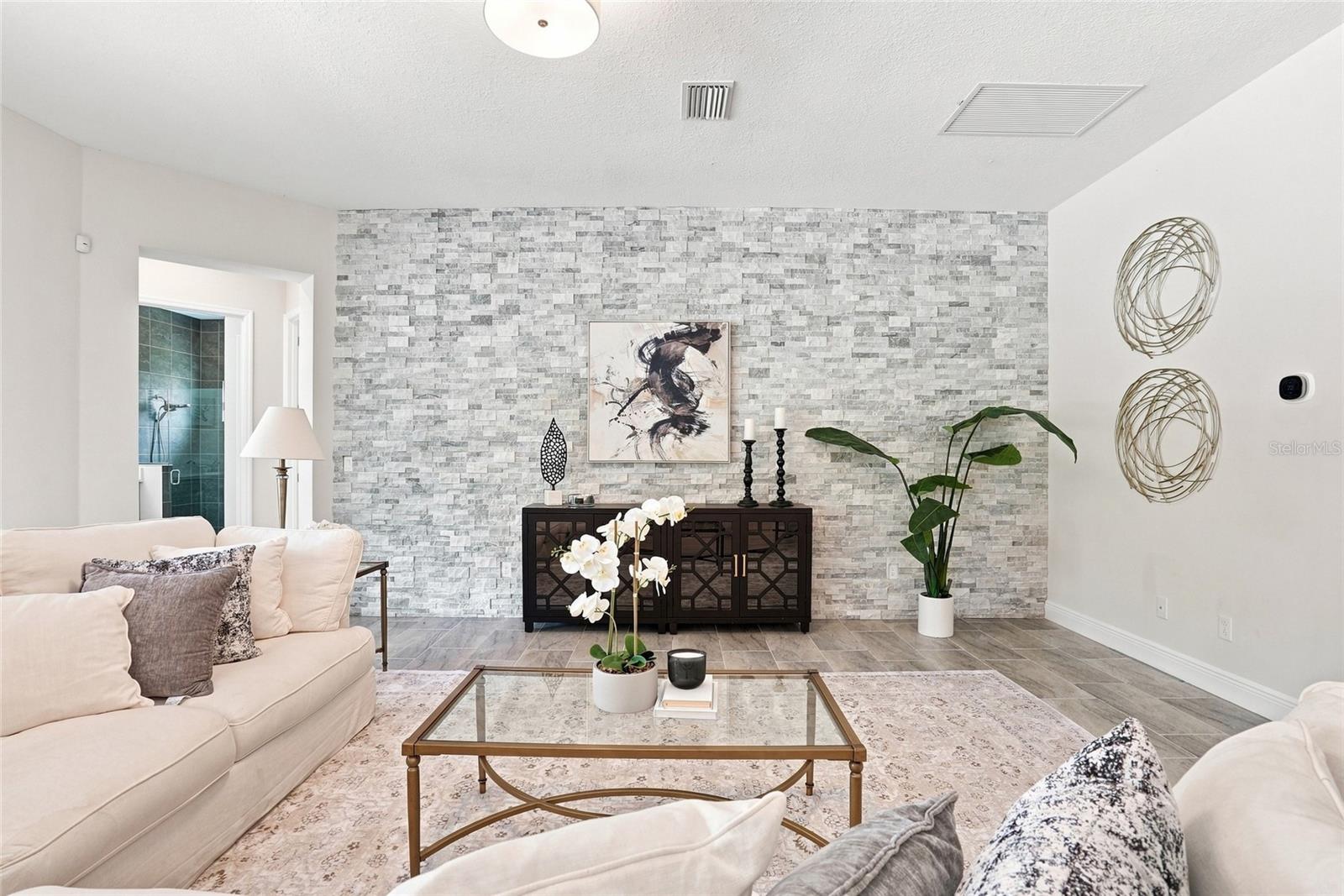 5042 Night Star Trl Property Photo 14