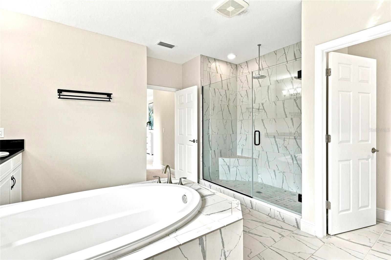 5042 Night Star Trl Property Photo 27