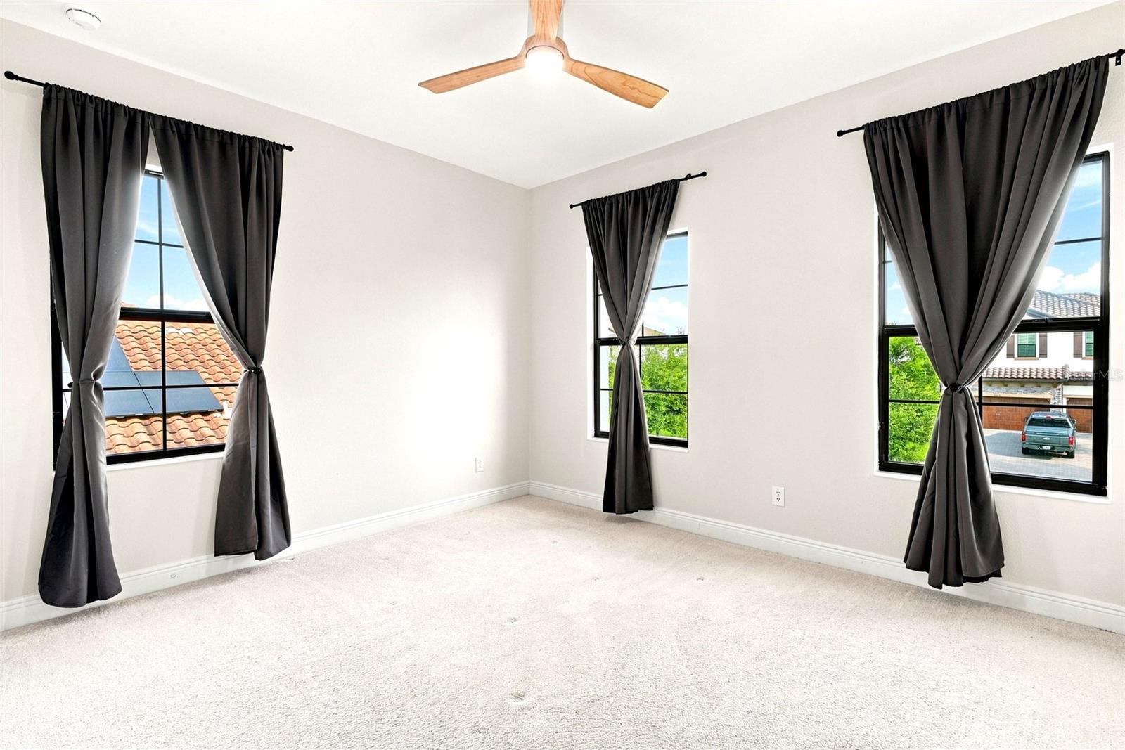 5042 Night Star Trl Property Photo 36