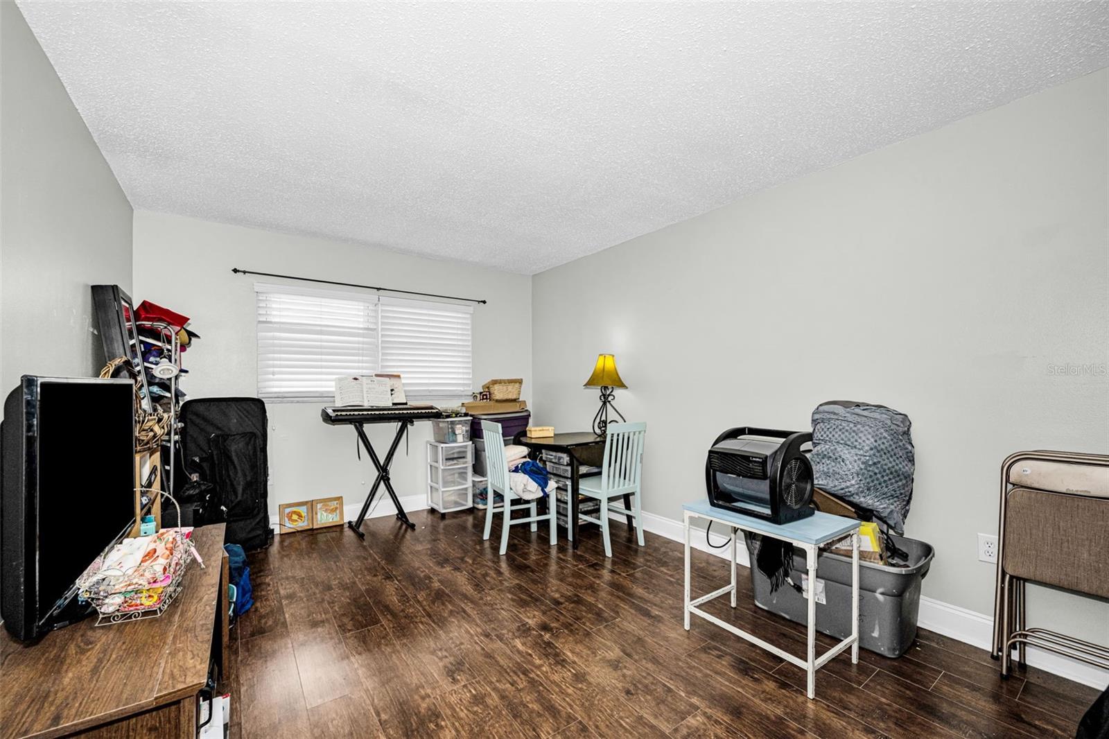 5060 76th Ave N #401 Property Photo 4