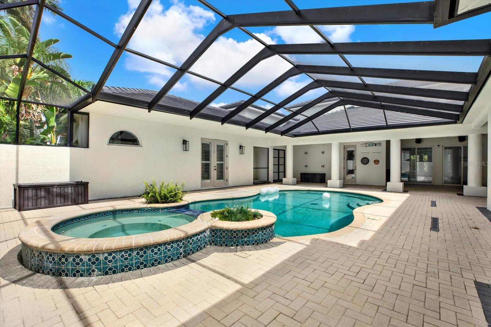 1424 Jumana Loop Property Photo 8