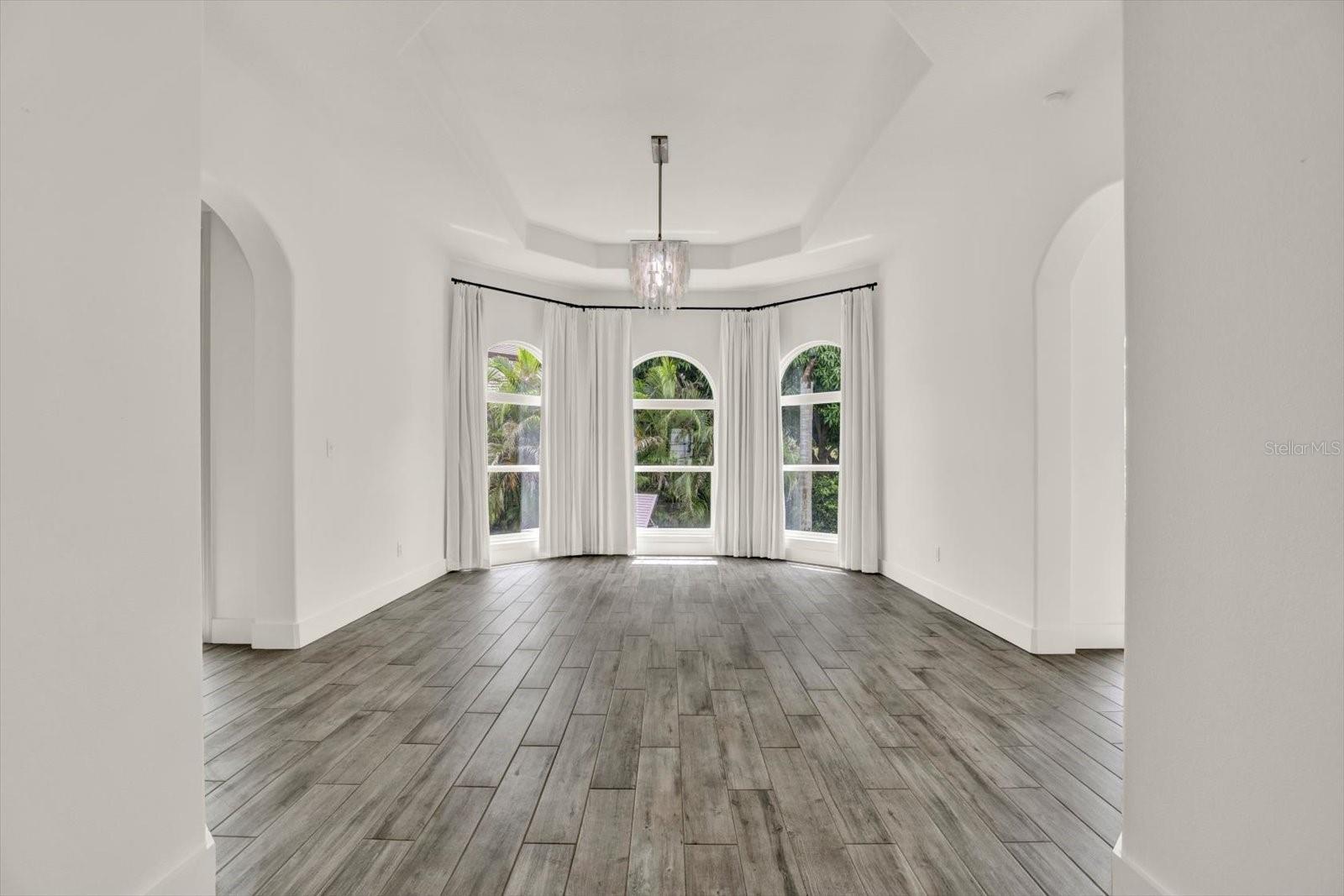 1424 Jumana Loop Property Photo 21