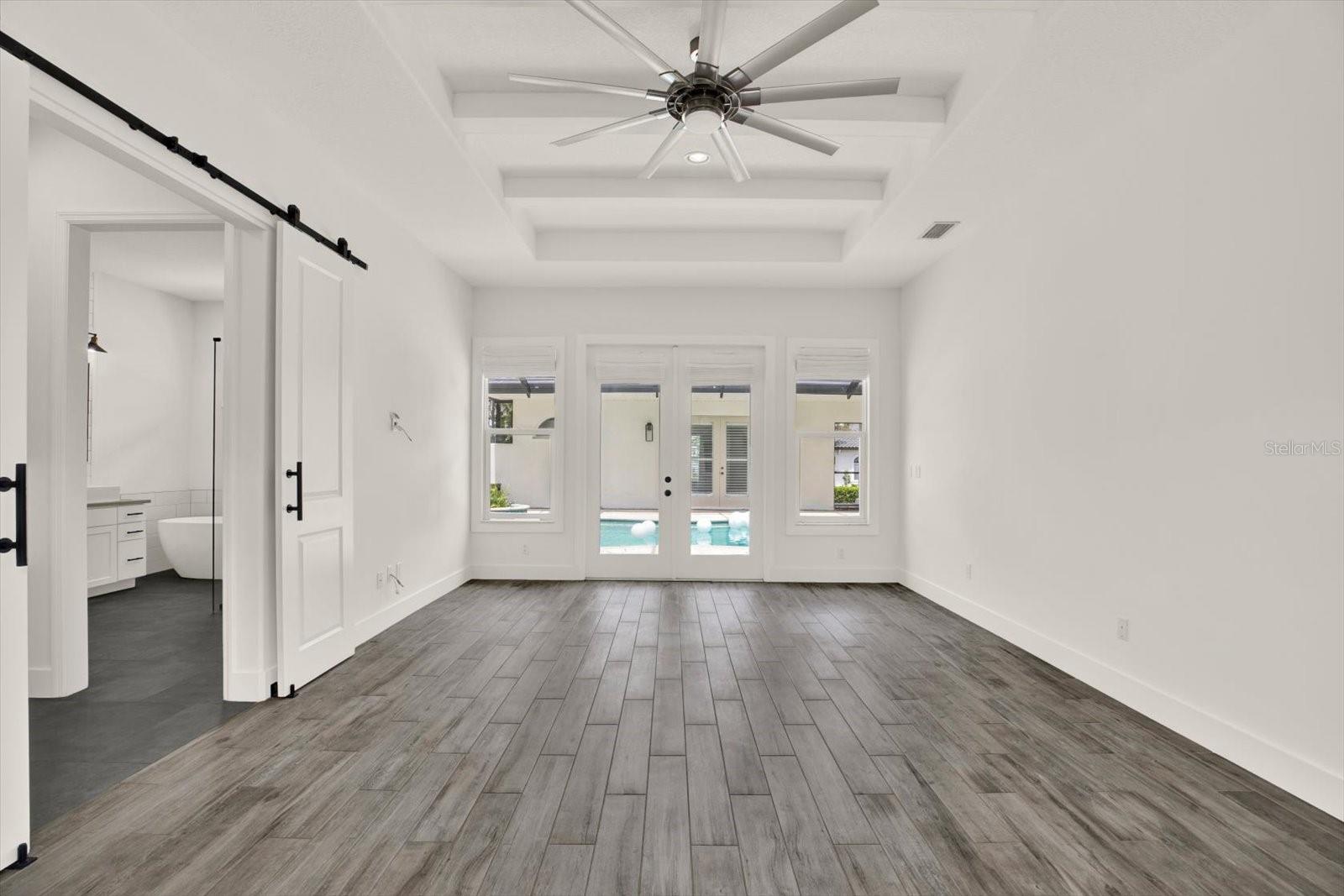1424 Jumana Loop Property Photo 25