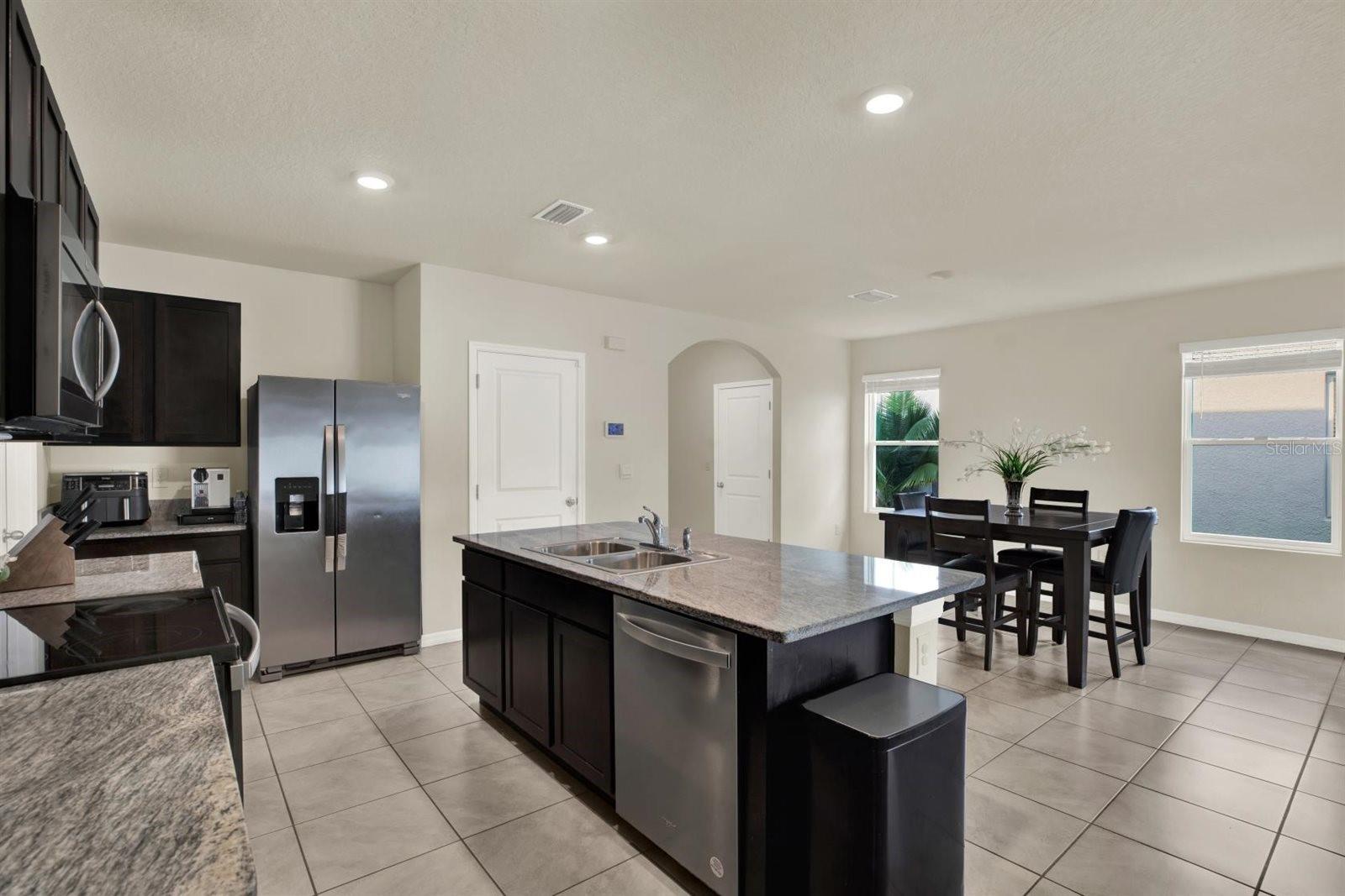 34047 Jasper Stone Dr Property Photo 5