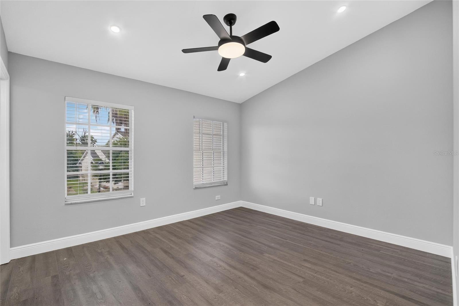 6236 Olivedale Dr Property Photo 33