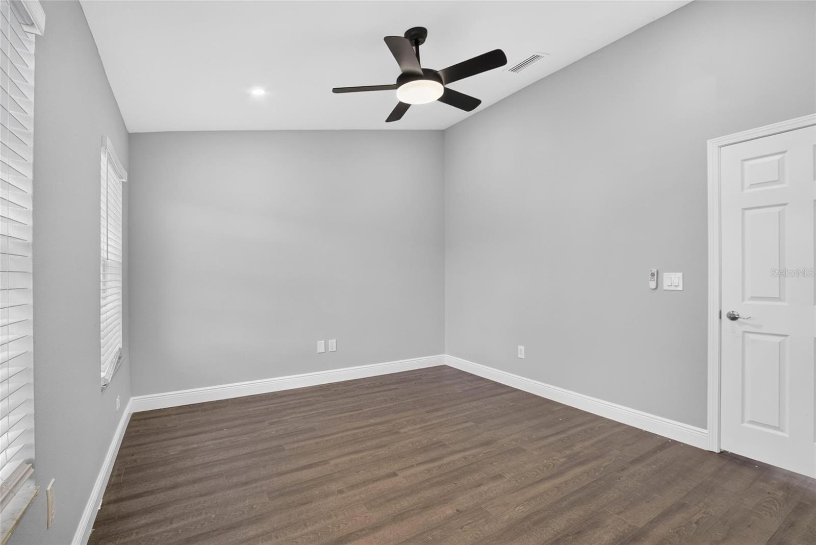 6236 Olivedale Dr Property Photo 34