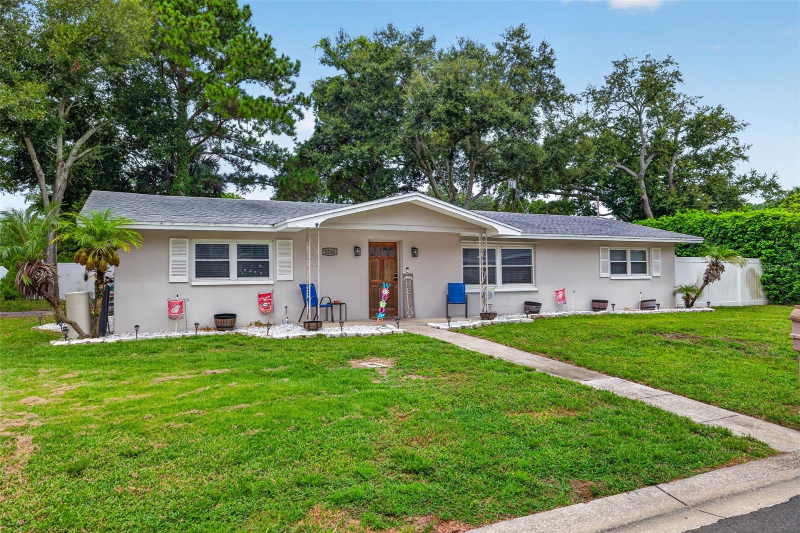 2266 Manor Ct Property Photo 1