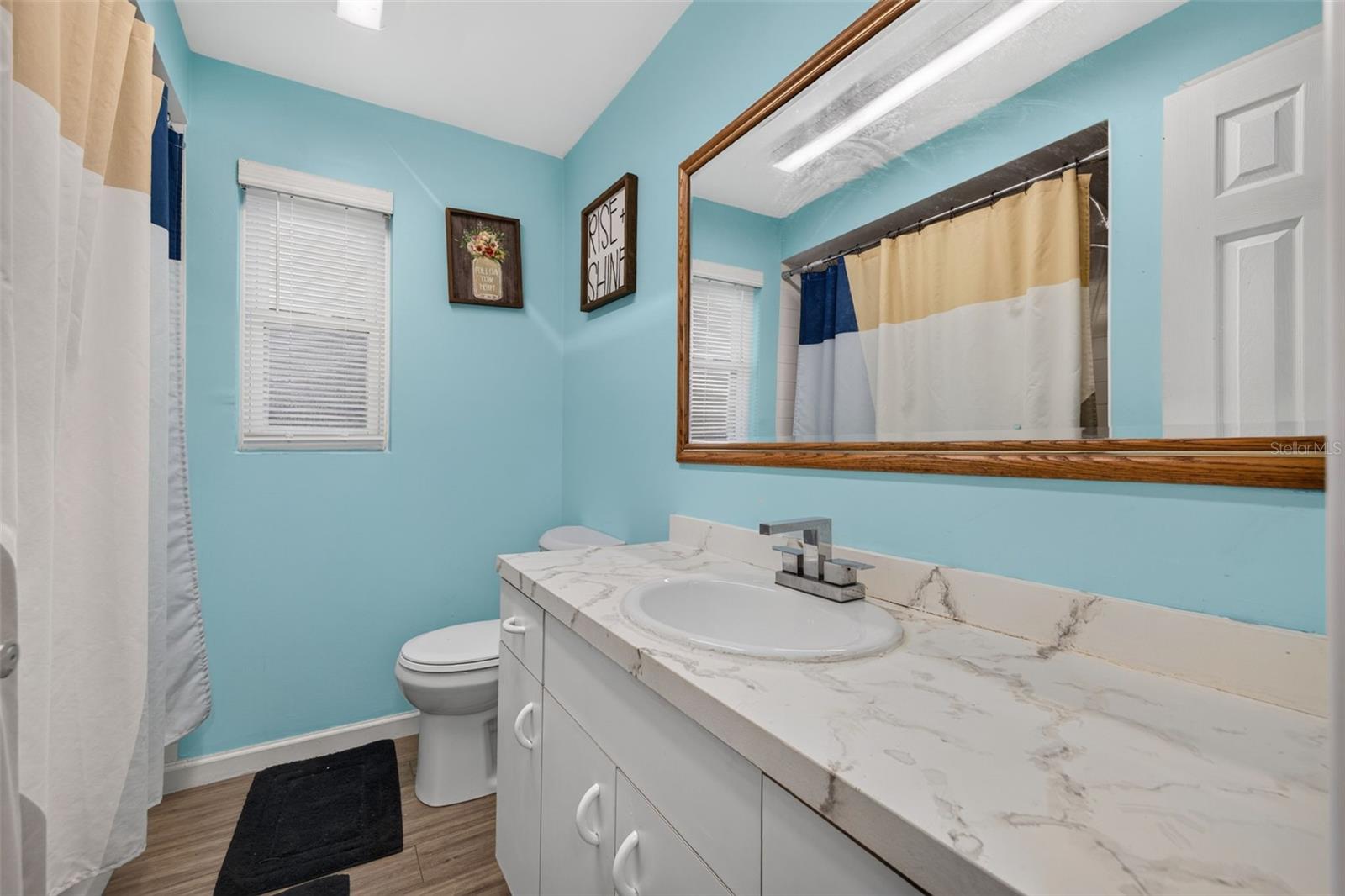 2266 Manor Ct Property Photo 11