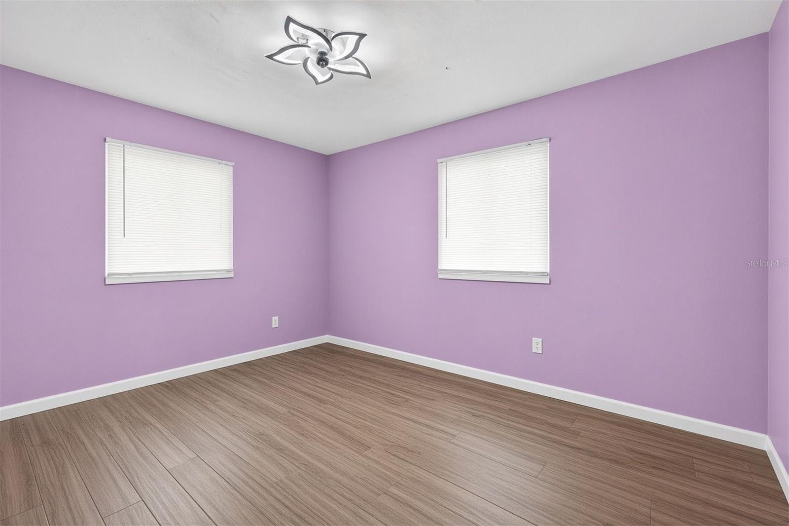 2266 Manor Ct Property Photo 15